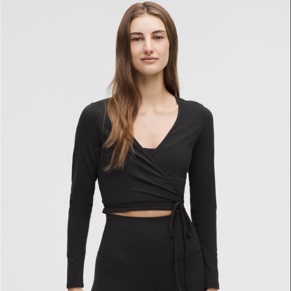 Lululemon Nulu Copped Wrap